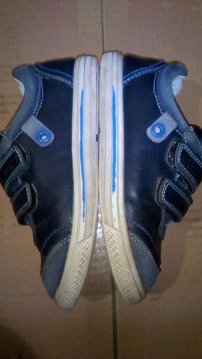 Кроссовки.       .