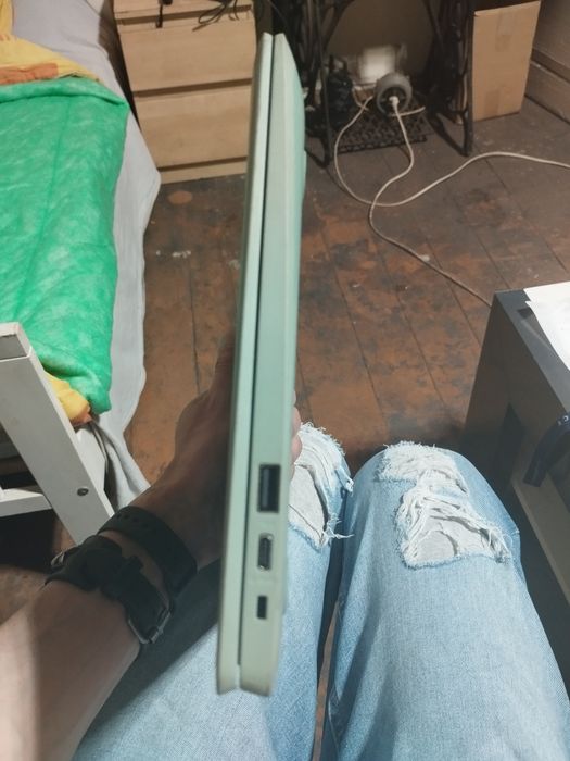 Sprzedam Laptopa HP 11A