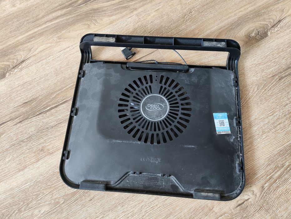 Охлаждающая подставка для ноутбука DeepCool
