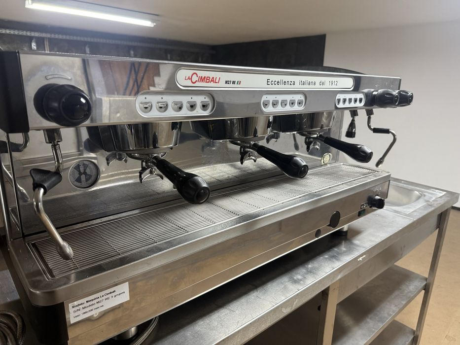 Maquina café industrial La cimbaly M27 três grupos
