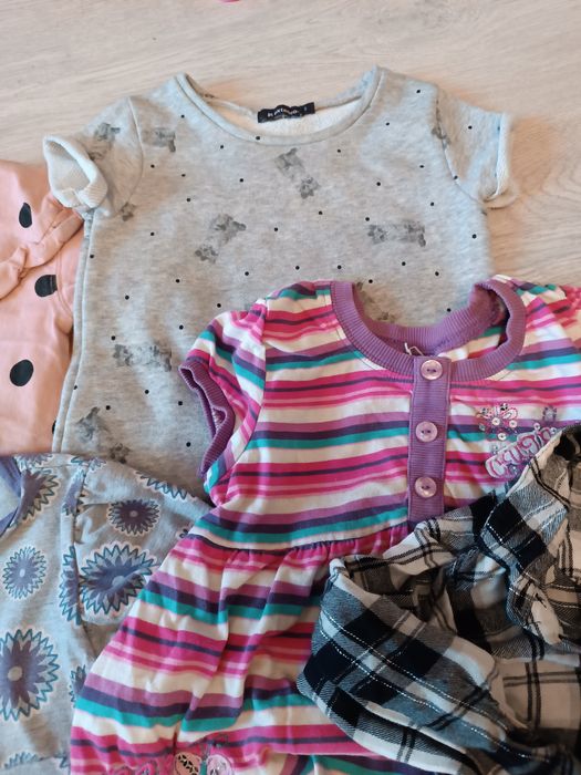 5 sukienek zestaw r 98/104