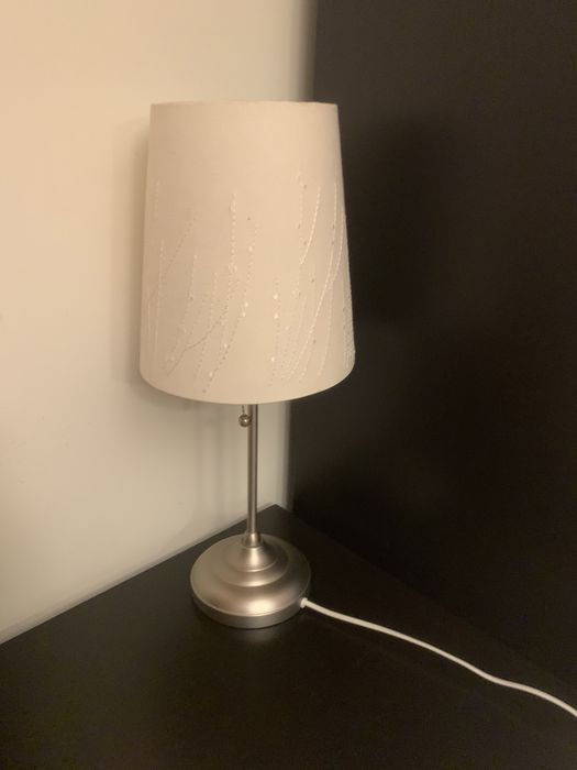 Candeeiro mesinha de cabeceira
