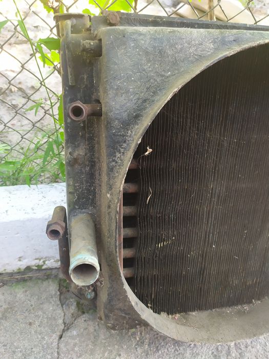 Продам  радиатор