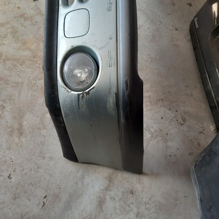 Para choques frente renault laguna ao 1999