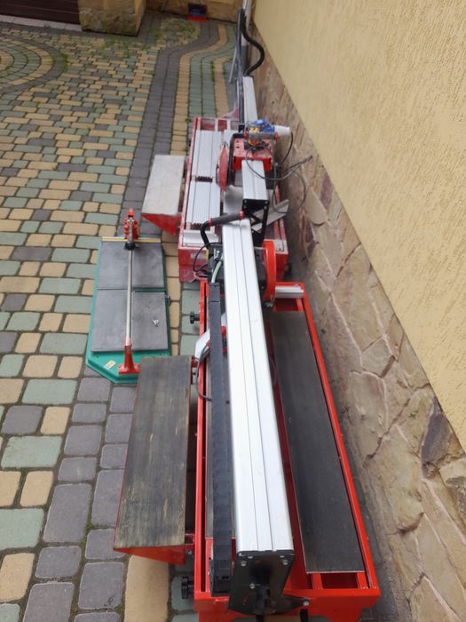 Плиткоріз оренда водяний чи сухий різ