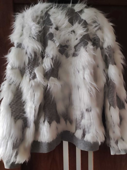 Кофтина Зара дуже красива