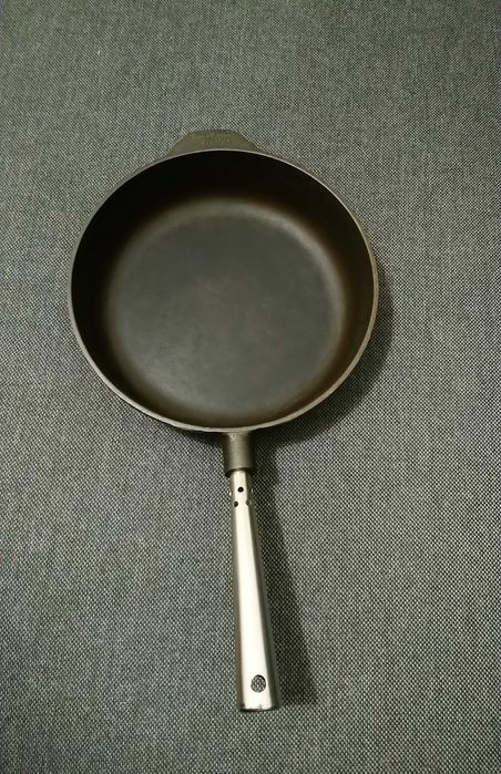 Patelnia żeliwna szwedzkа SKEPPSHULT