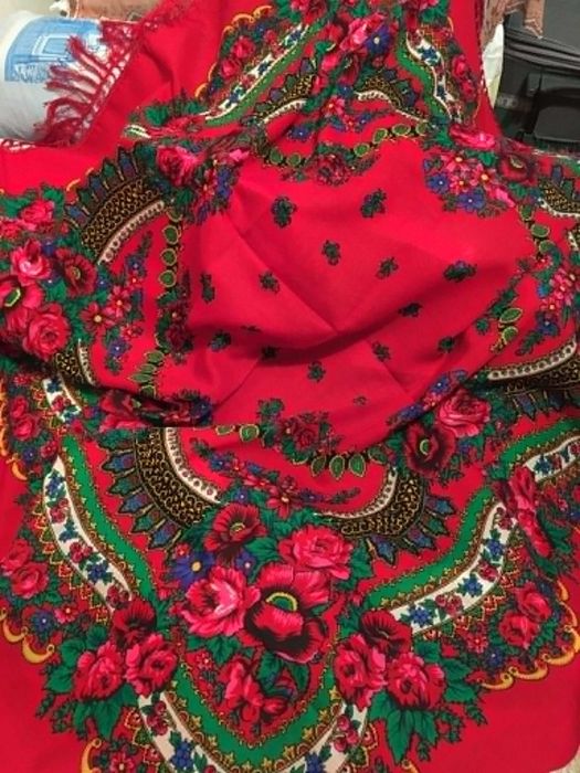 Хустки новi вовняна 140х140