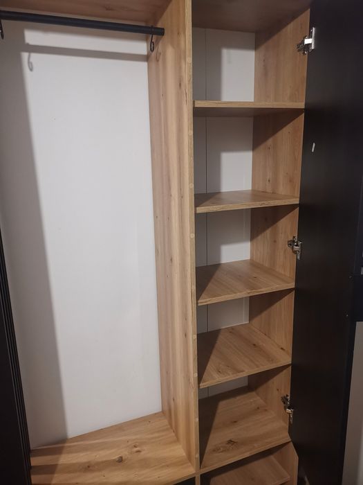 Garderoba z lustrem do przedpokoju