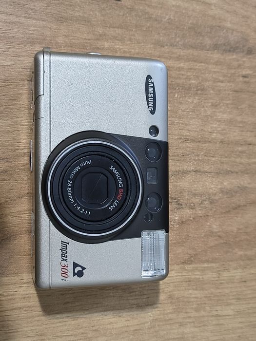 автофокусний фотоапарат Samsung під APS плівку