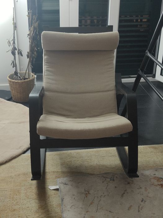 Cadeira de baloiço POANG IKEA em ótimo estado