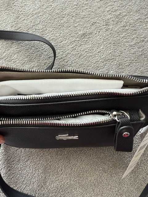 Carteira LACOSTE Nova com etiqueta