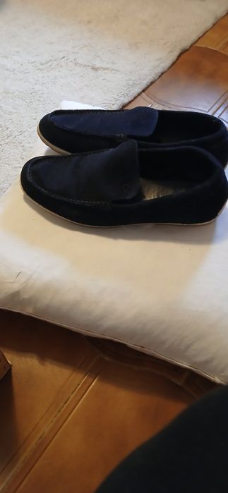 Sapatos de homem azul escuro da calvin klein camurça
