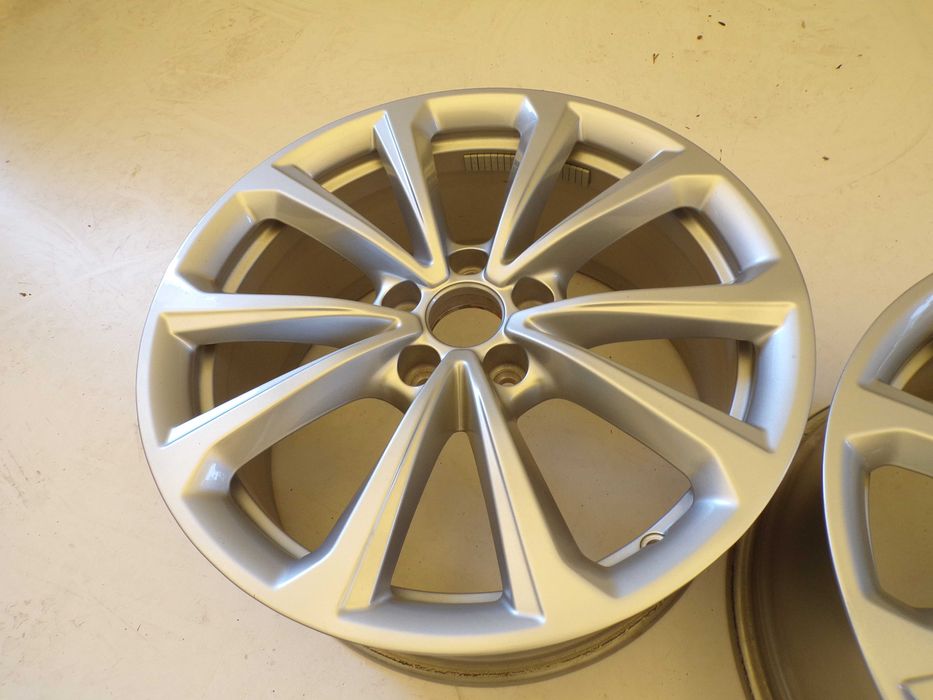 felga aluminiowa AUDI A5 B10 8B3601025D 18 8j et40 5X112X66,6 ŁADNA