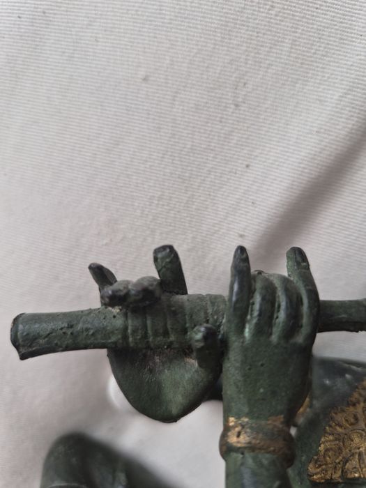 Masywna oryginalną figurka z brązu Tajski muzyk książę