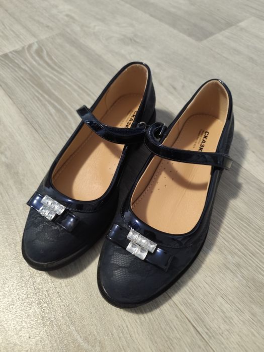 Туфлі 36 р Сказка