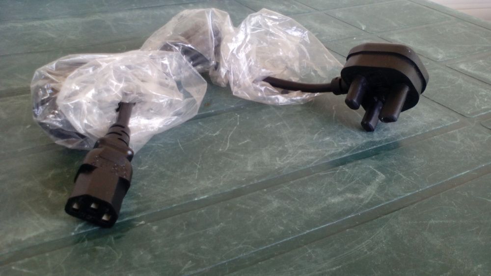 power cables - in excellent condition64751583819265122