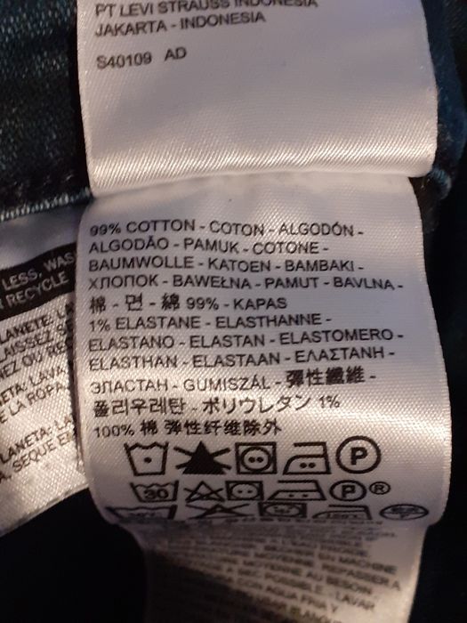 Spodnie jeansowe granatowe Levi's