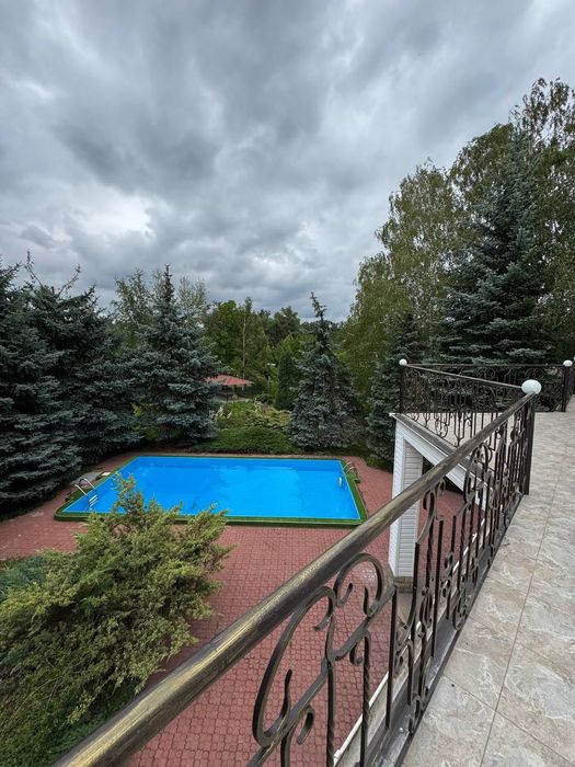 Аренда дома в Обуховке. Баня. Бассеин