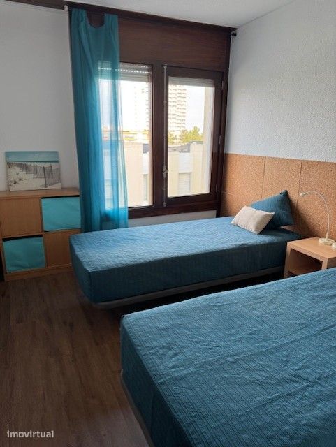 Apartamento t2 triplex na Rua do Zimbro