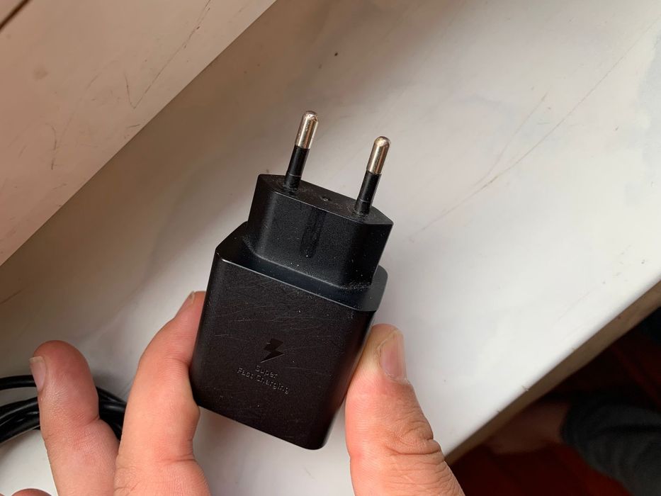 Ladowarka samsung super fast charge USB 45w+kabel 1.8m stan j. Na zdję