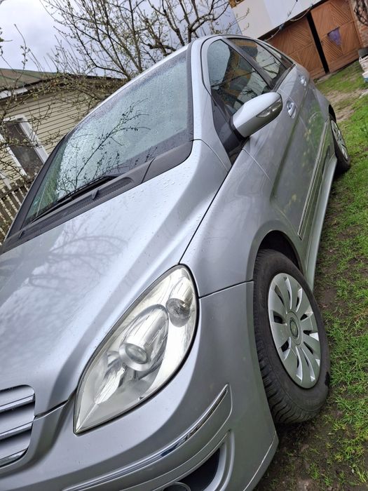 Mercedes-Benz 2006 Мерседес Бенз