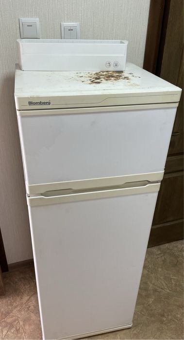 Продам холодильник