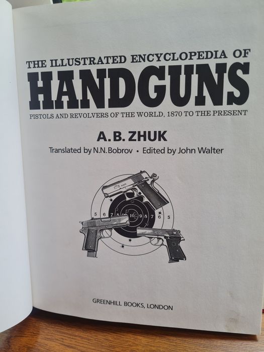 Енциклопедія зброї Handguns A.B. Zhuk: 1 950 грн. - Книги
