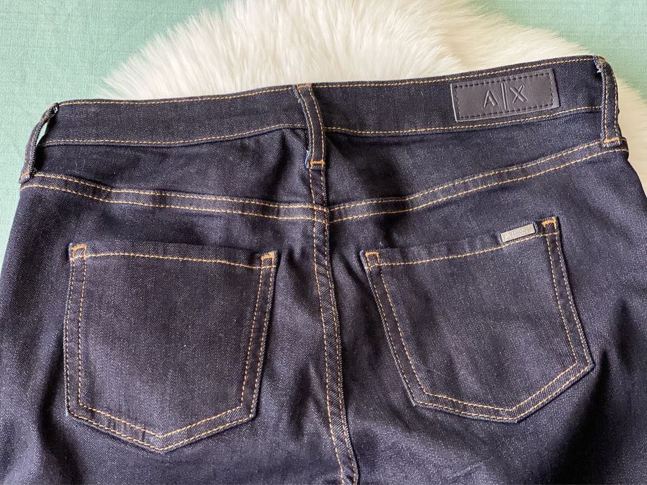 Джинсы Armani Exchange