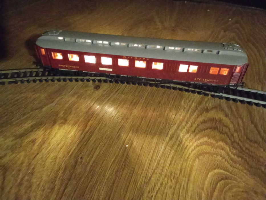 Пассажирские вагоны СО СВЕТОМ Заводским !! Пико Piko 1:87 НО Коробка !