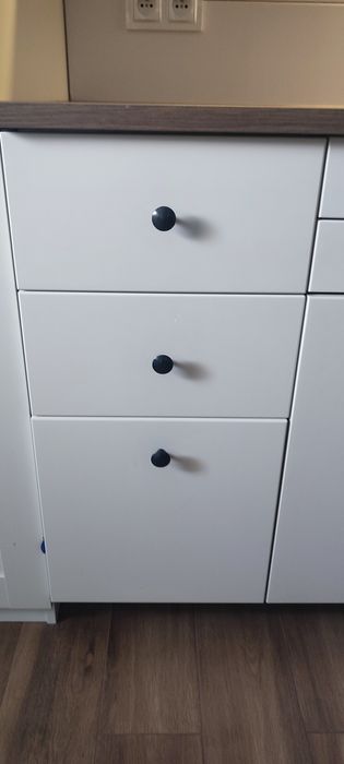 Kuchnia zabudowa kuchenna meble kuchenne biała białe Ikea VEDDINGE