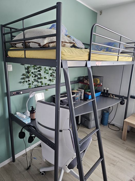 Łóżko antresola Ikea Svarta z biurkiem 90 x 200