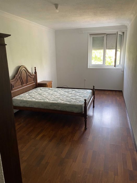 Aluga-se T1 Mobilado – Centro de Bragança (400€)