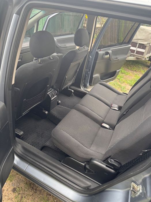 Автомобіль opel zafira A