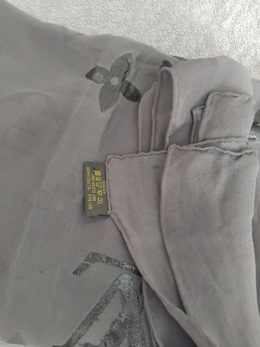 Шовкова хустка Louis Vuitton-90% silk.оригінал. luxury аксесуар.