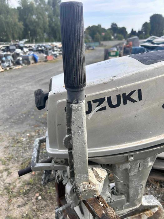 Suzuki 15KM spodzina bez śruby, rumpel, gaźnik