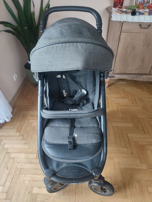 Wózek Spacerowy Firmy Joie