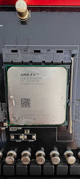 Bundle AMD Gaming: FX-8350 (8-Core 4.2GHz) + ASRock Fatal1ty 990FX Killer