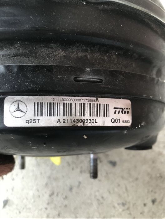 Продається Вакуумний підсилювач тормозів Mercedes W211.