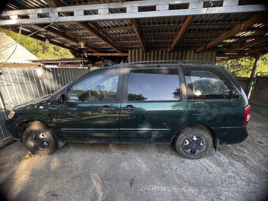 Продам Mazda MPV.