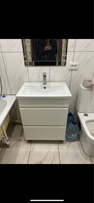 Рукомойник со сместителем тумба