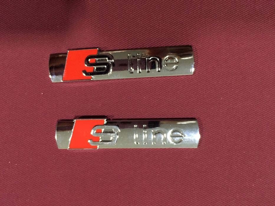 Simbolos emblemas AUDI Sline S line S-line laterais