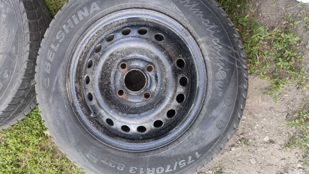 Продам шини с дісками Ланос R13