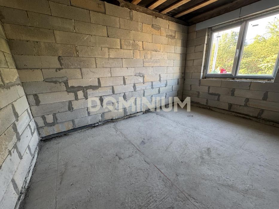 Продаж . Будинок . Хуст.