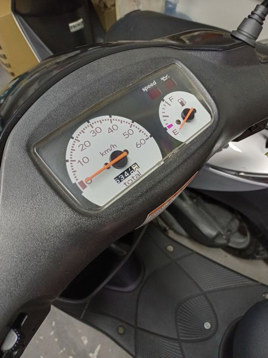 Скутер Suzuki lets мопед сузукі лец