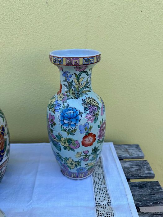 Jarros e potes porcelana