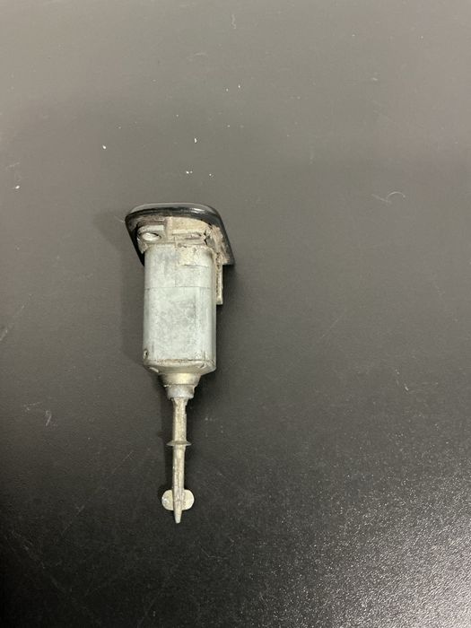 CANHAO DA PORTA FRENTE ESQUERDA MERCEDES W202 C220 D ANO 96
