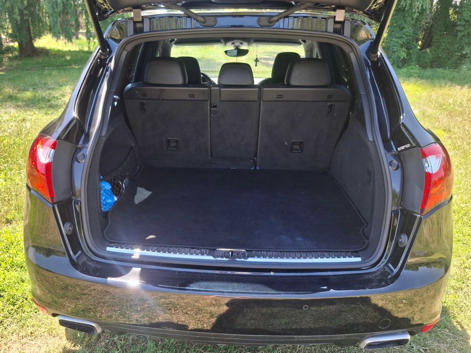 Porsche Cayenne офіційний