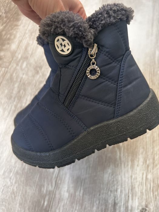 Зимові дитячі сапожки. Дитячі ботинки