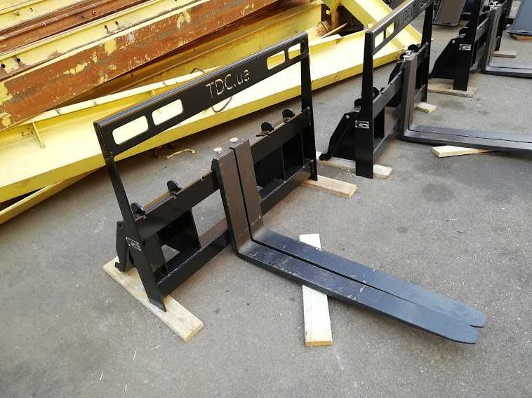 Вили для мінінавантажувачів